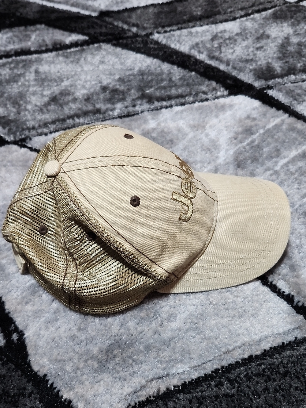 JEEP EMBROIDERED TAN/KHAKI MESH TRUCKER CAP HAT - Picture 7 of 11